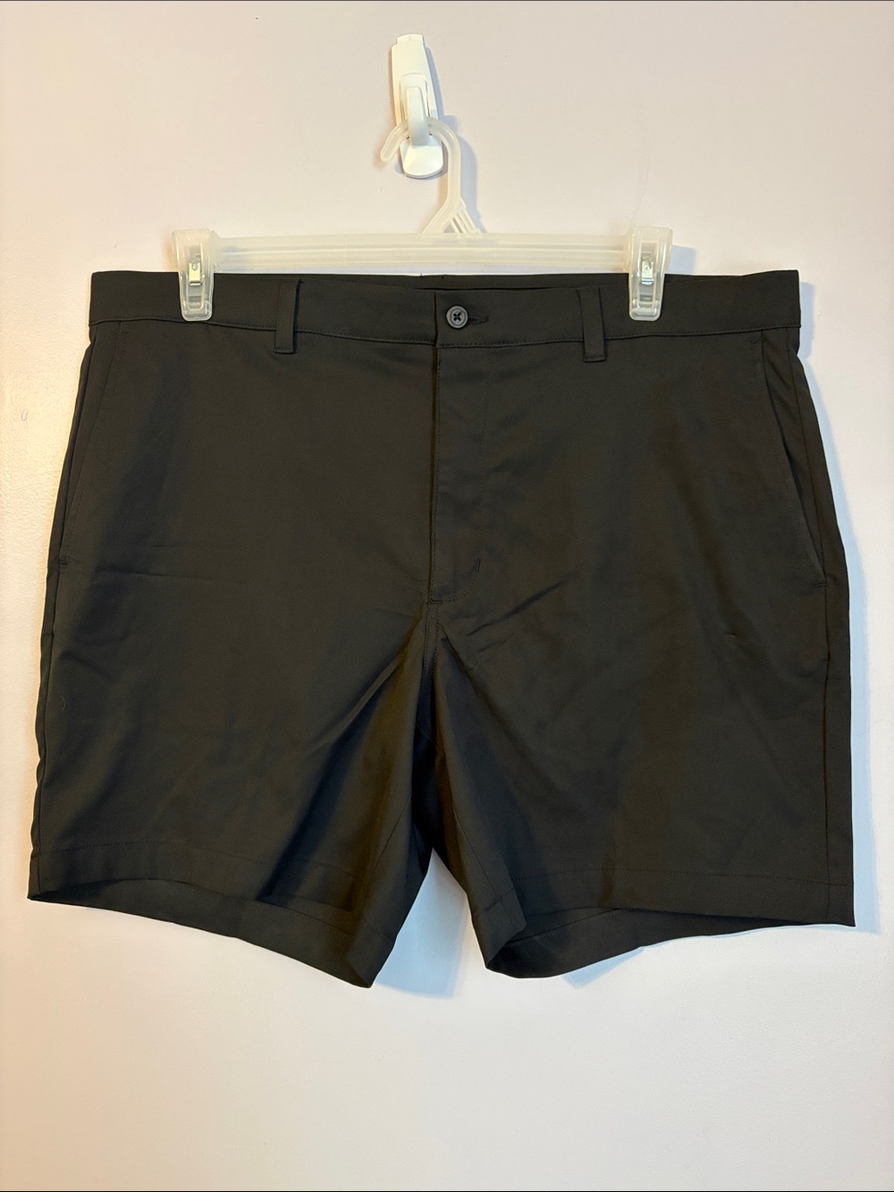 PGA Tour Black Athletics Golf Shorts size 38